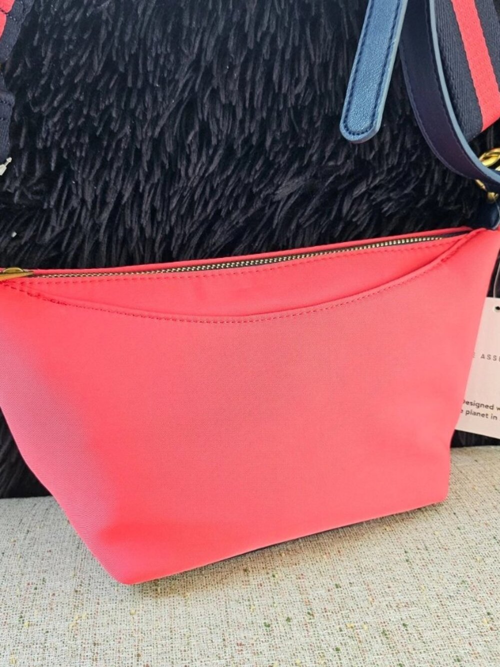Free Assembly Women Handbag Core Crossbody Bag Red Canvas Blue Faux Leather NWT - Picture 10 of 12